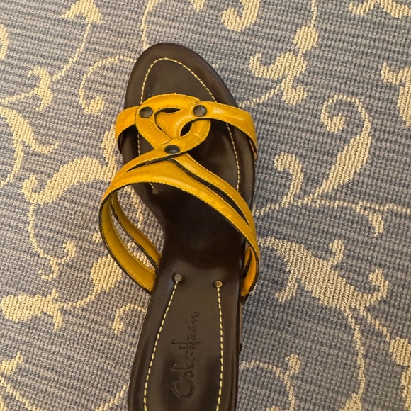 women shoe size 7.5 - Picture 1 of 3